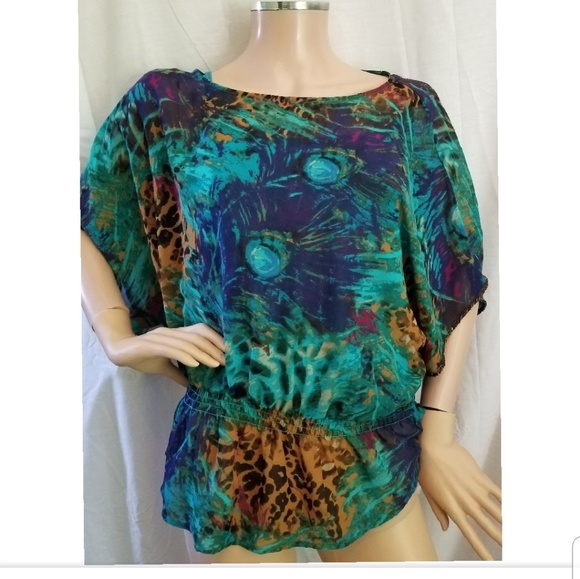 Nue Options Tops - Plus Size Peplum Top & Free Under Tank (F50)